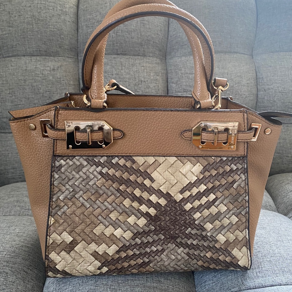 Nine West handbag; color: Neutral